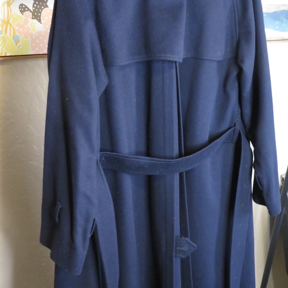 1980's Classic Burberry Wool Overcoat, Navy - Picture 5 of 10